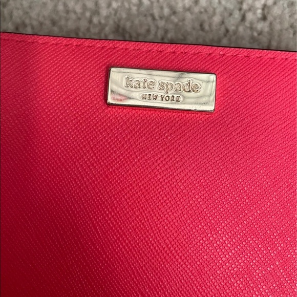 LIKE NEW KATE SPADE WALLET - Picture 2 of 8